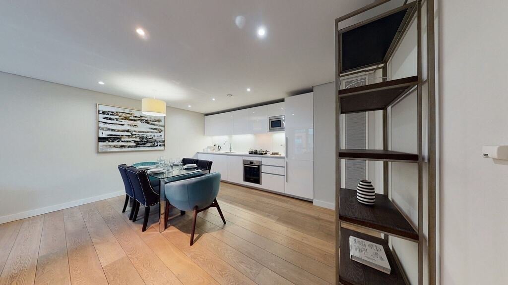 Flat Merchant Square in City of Westminster