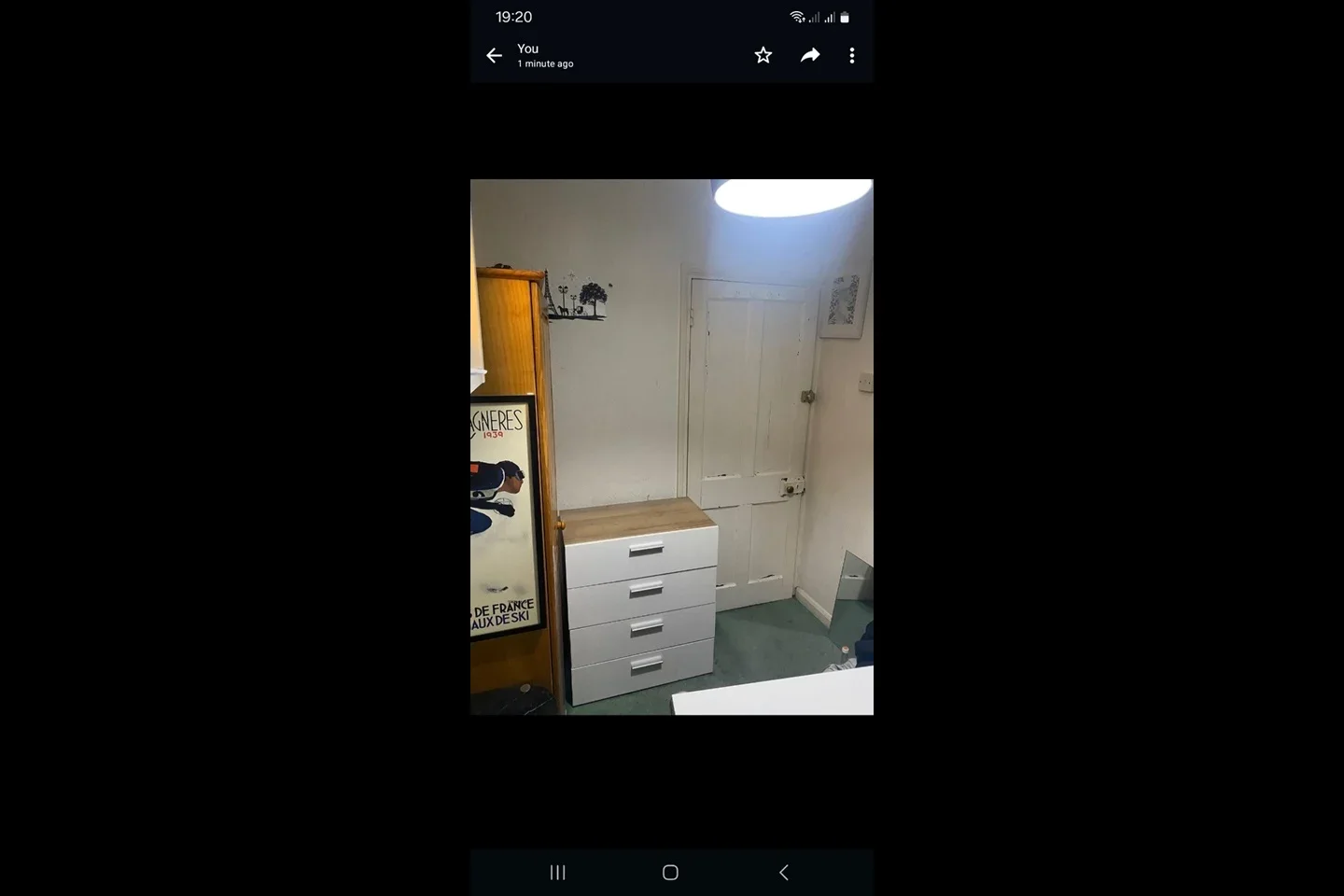 Room Crescent Road in Greater London