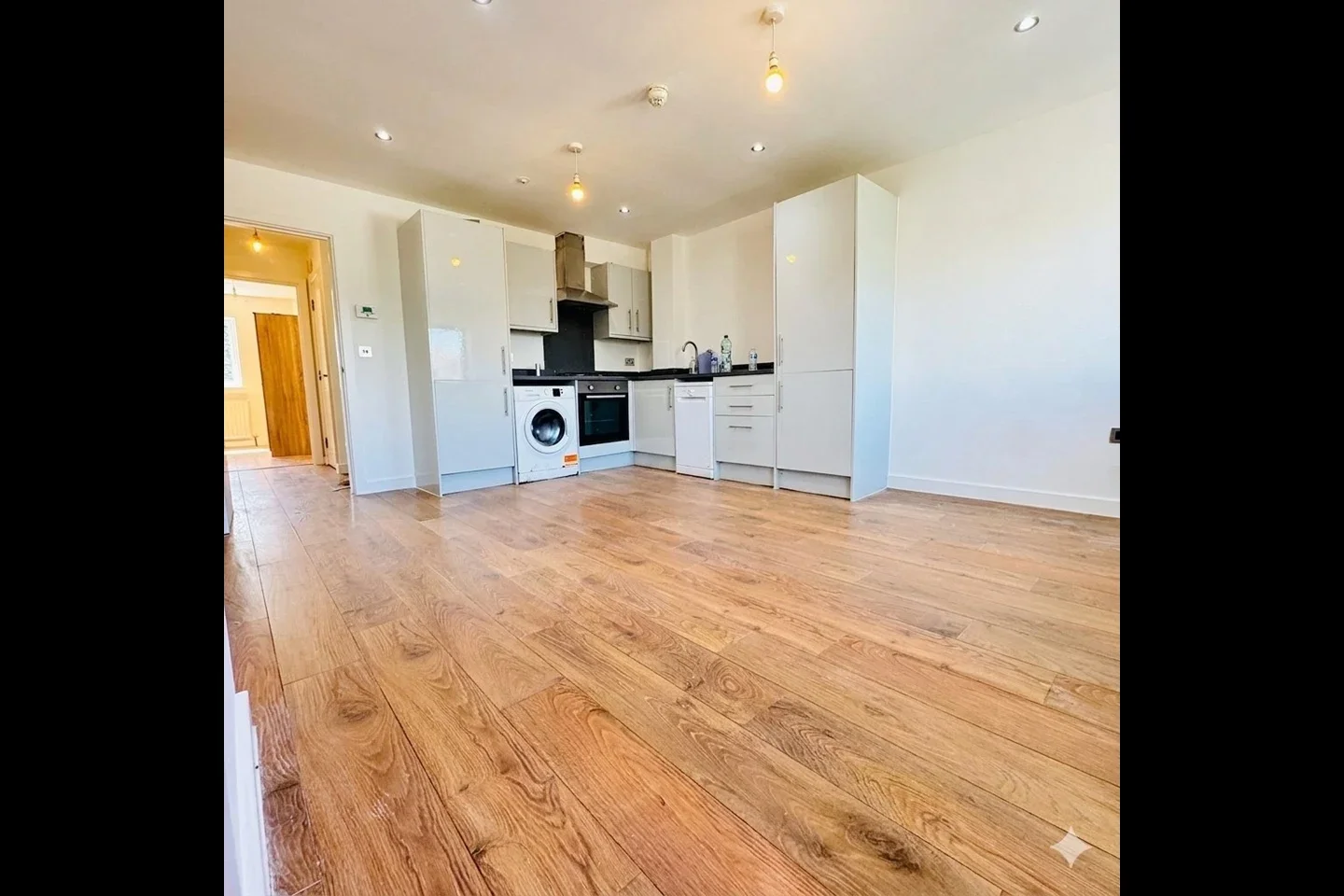 Flat Kingsley Road in Greater London