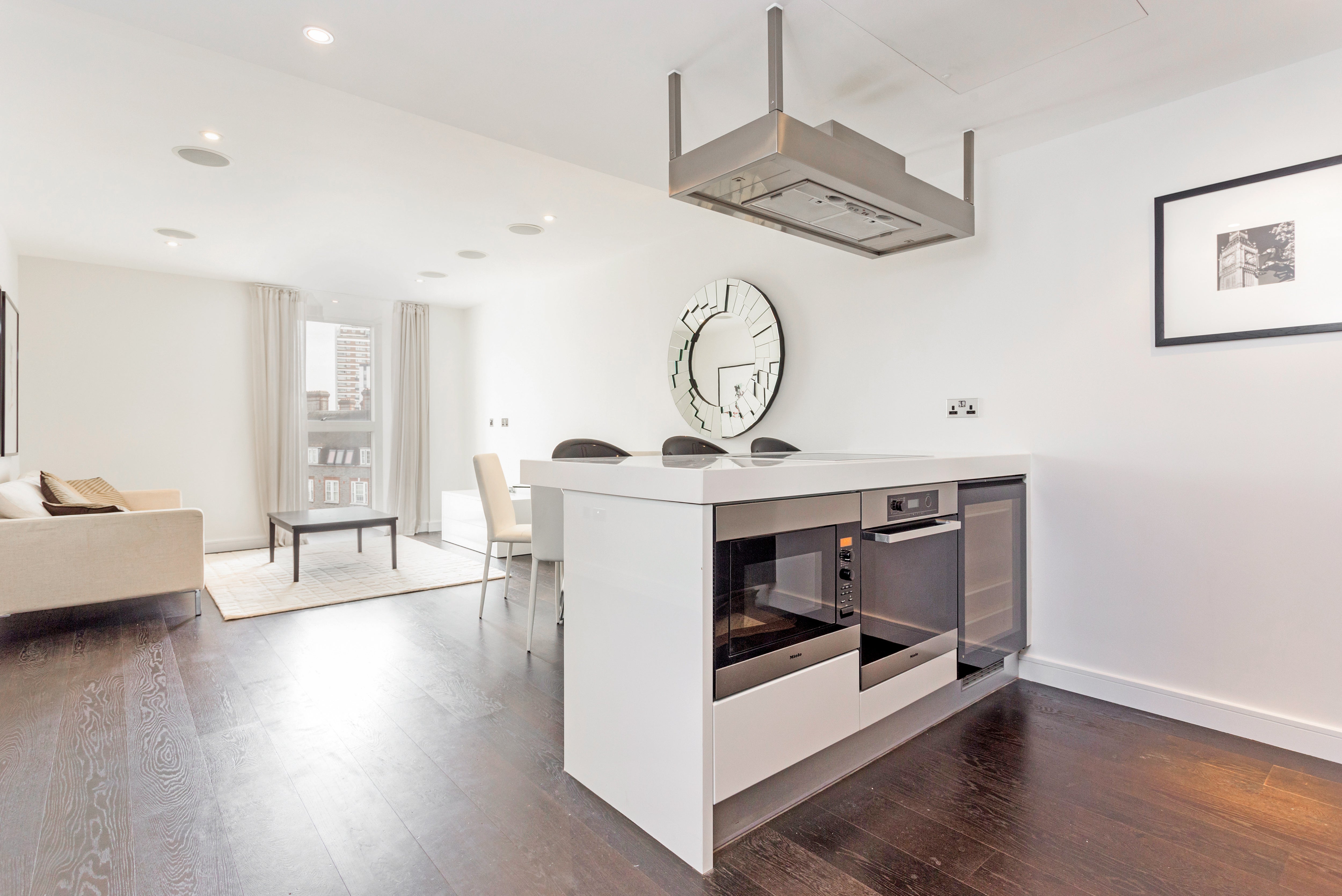 Flat Gatliff Road in City of Westminster