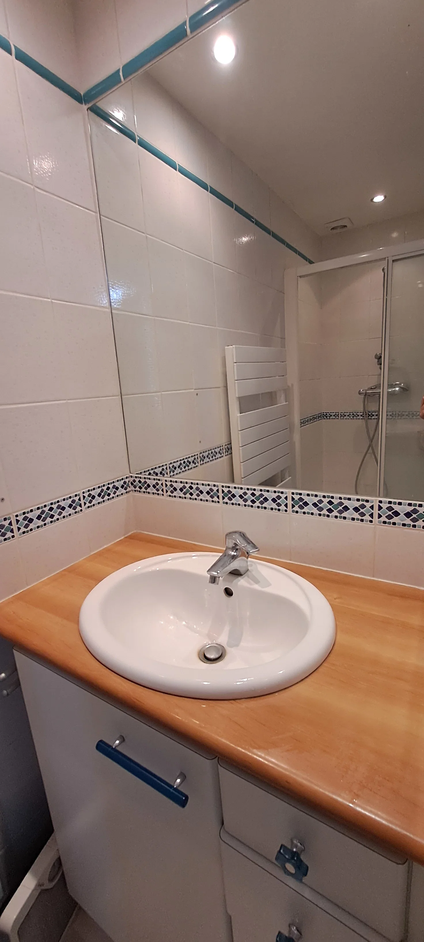 Room Rue Jean Decote in Luisant