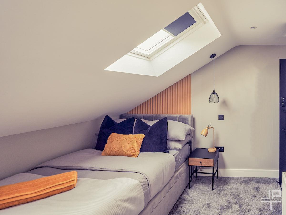 Room Manchester Road in Warrington