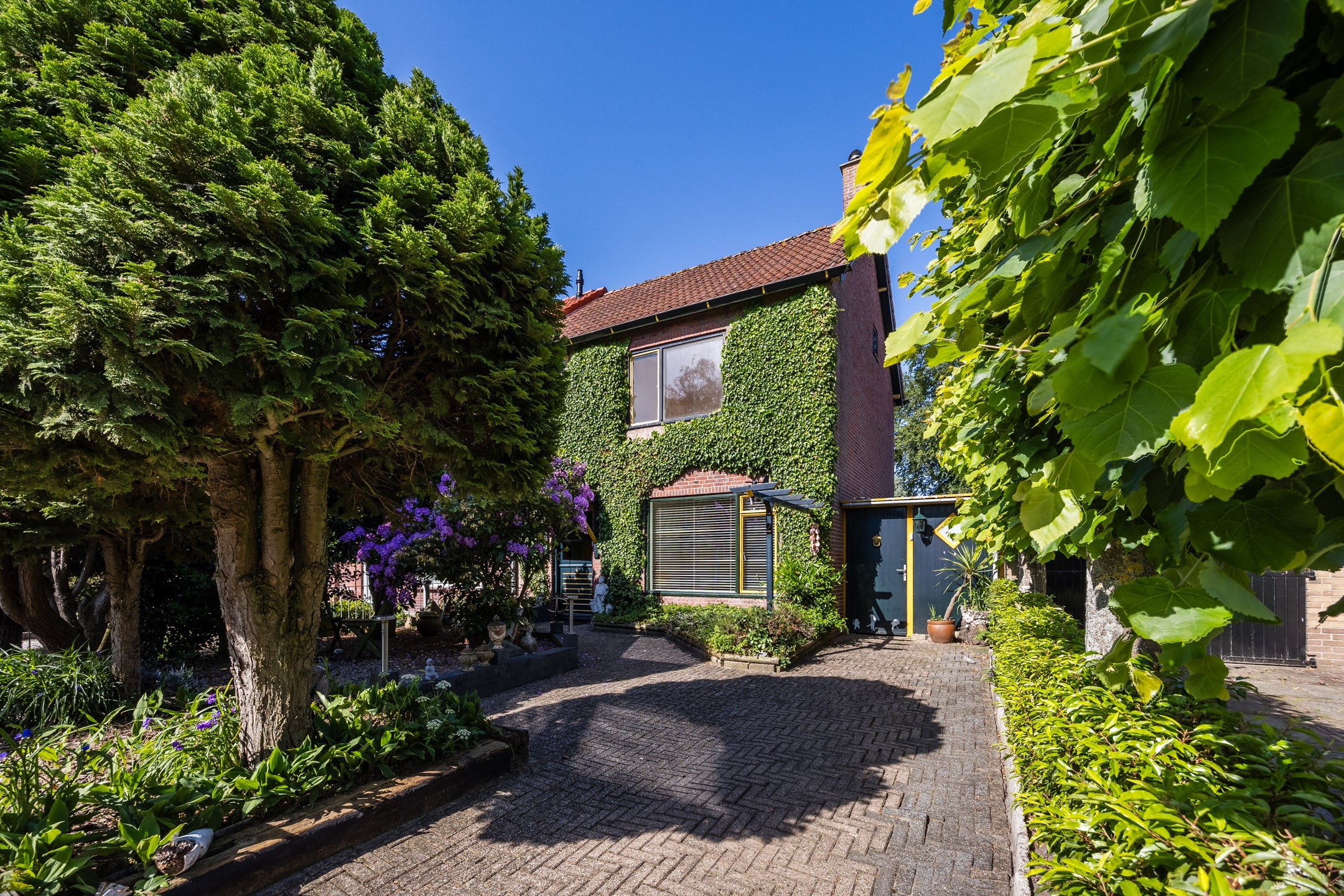Dautzenbergstraat 2 in Oud Gastel