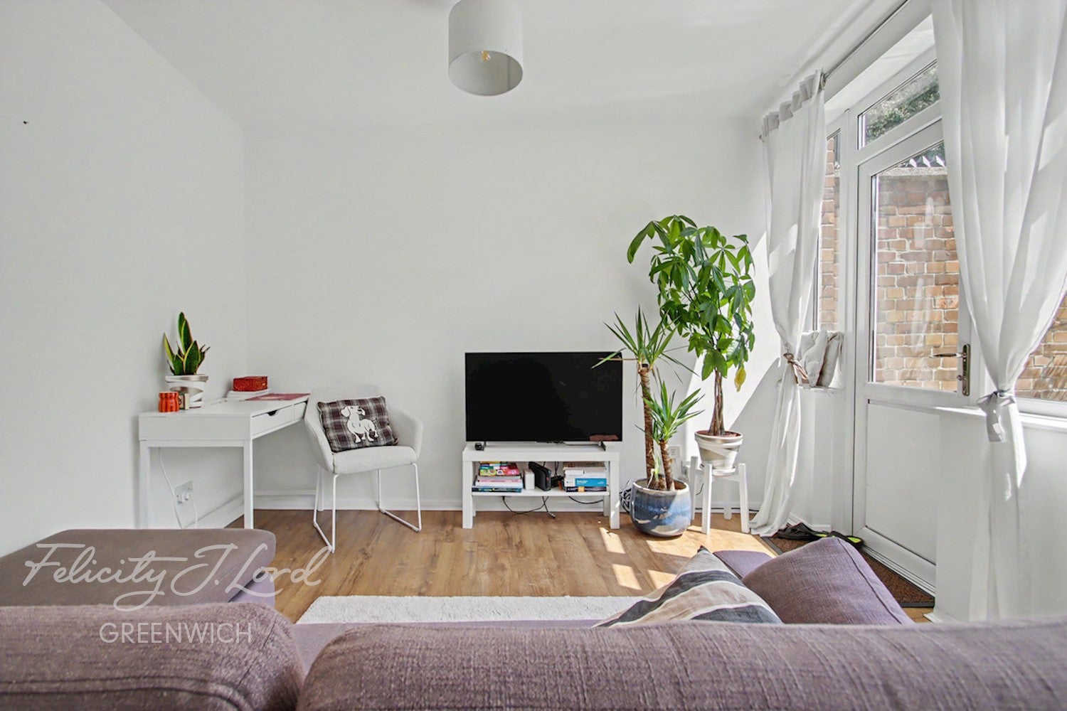 Flat Lindsell Street in Greater London