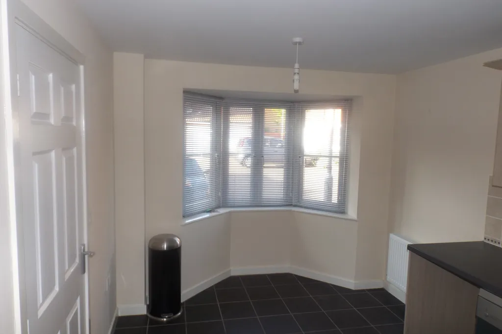 House Grenadier Close in Ravensden