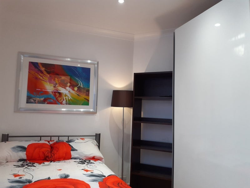 Room Keedonwood Road in Greater London