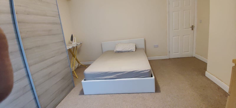 Room Harborough Road in Oadby and Wigston