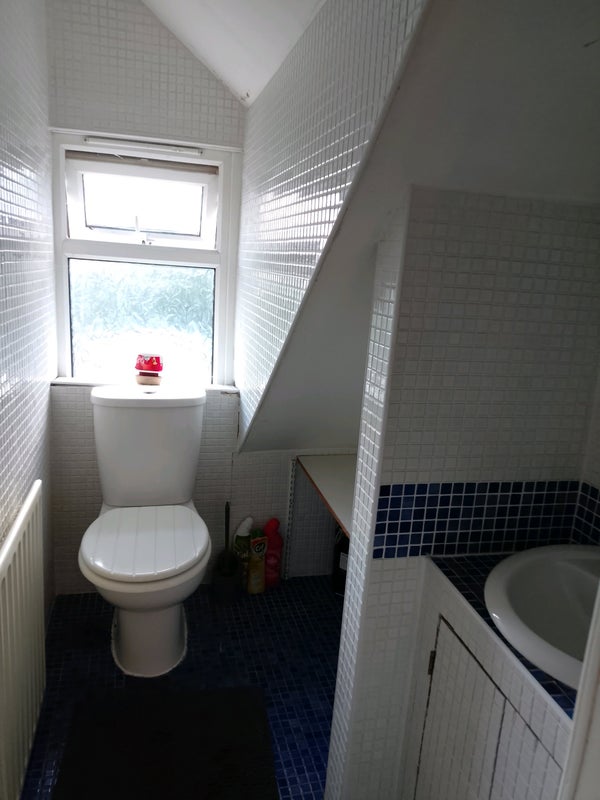 Room Glebe Crescent in Witham