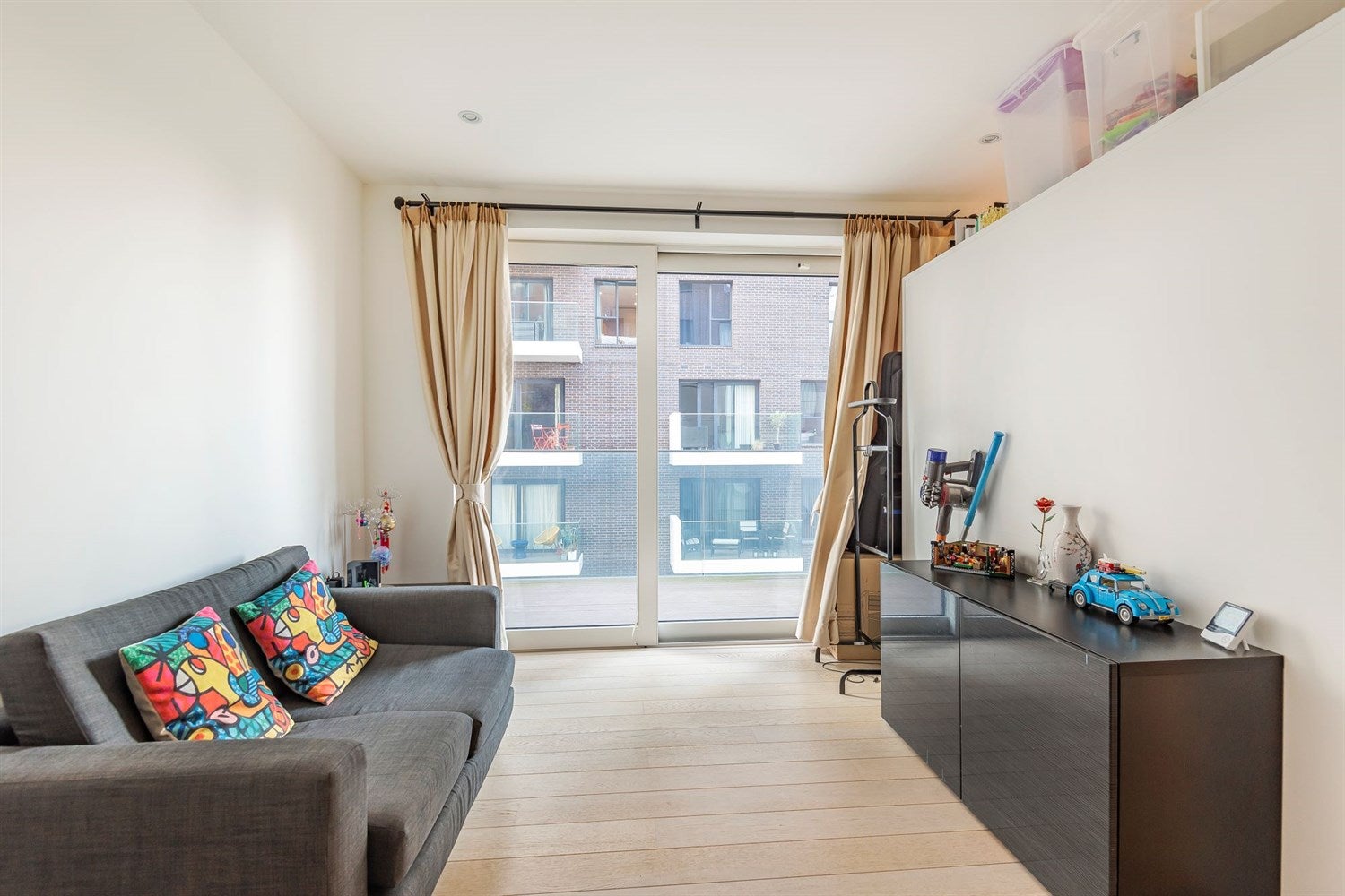Flat Howes Lane in Coventry
