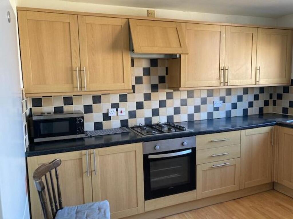 Flat Crwys Road in Cardiff
