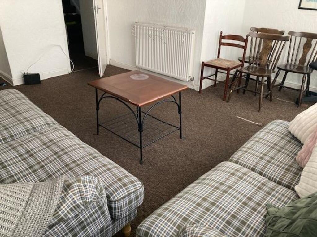 Flat Crwys Road in Cardiff