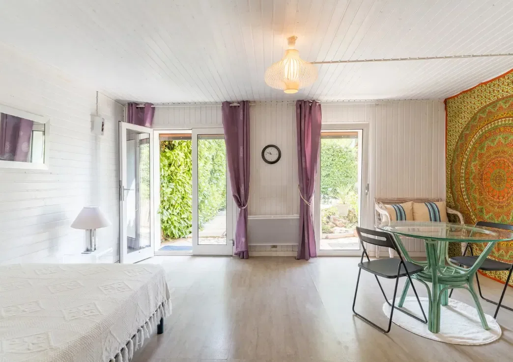Chambre Allée des Mimosas à Pélissanne
