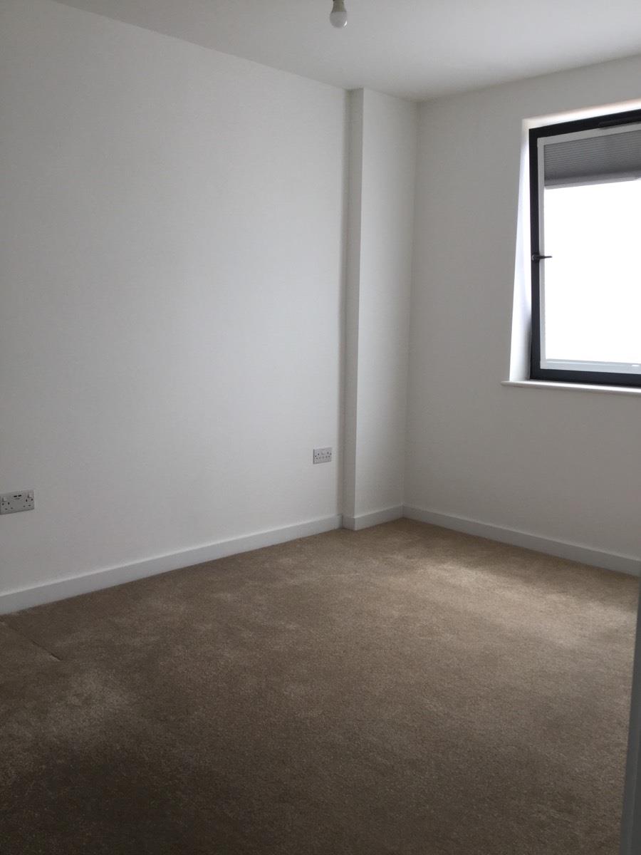 Flat Victoria Avenue in Southend-on-Sea