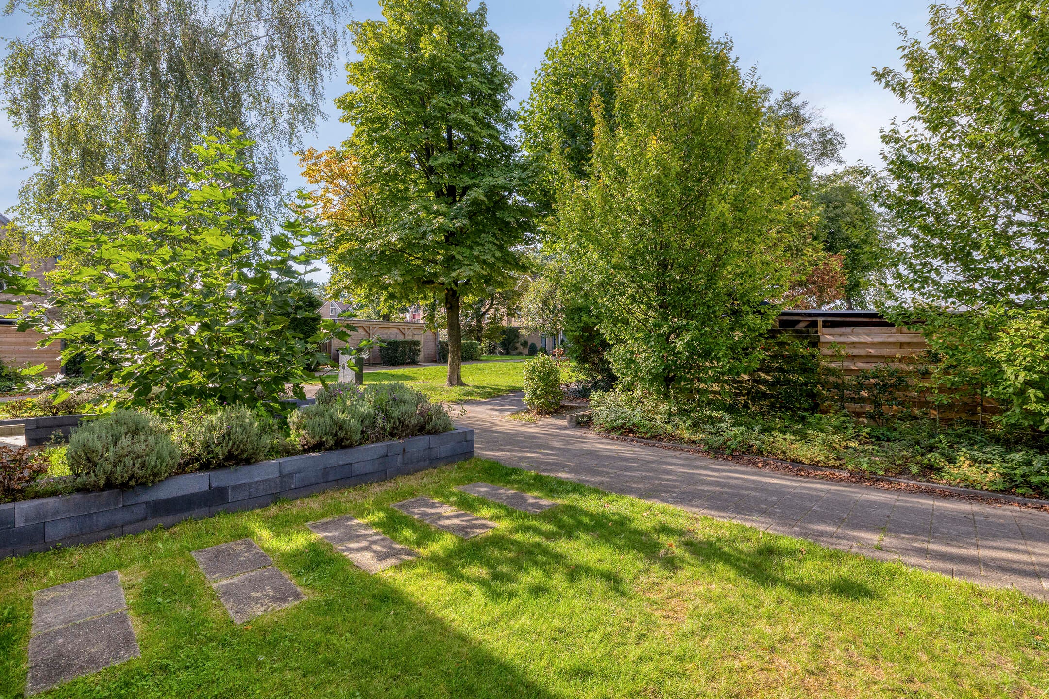 Tussenwoning te koop: Spinetstraat 64, Etten-Leur
