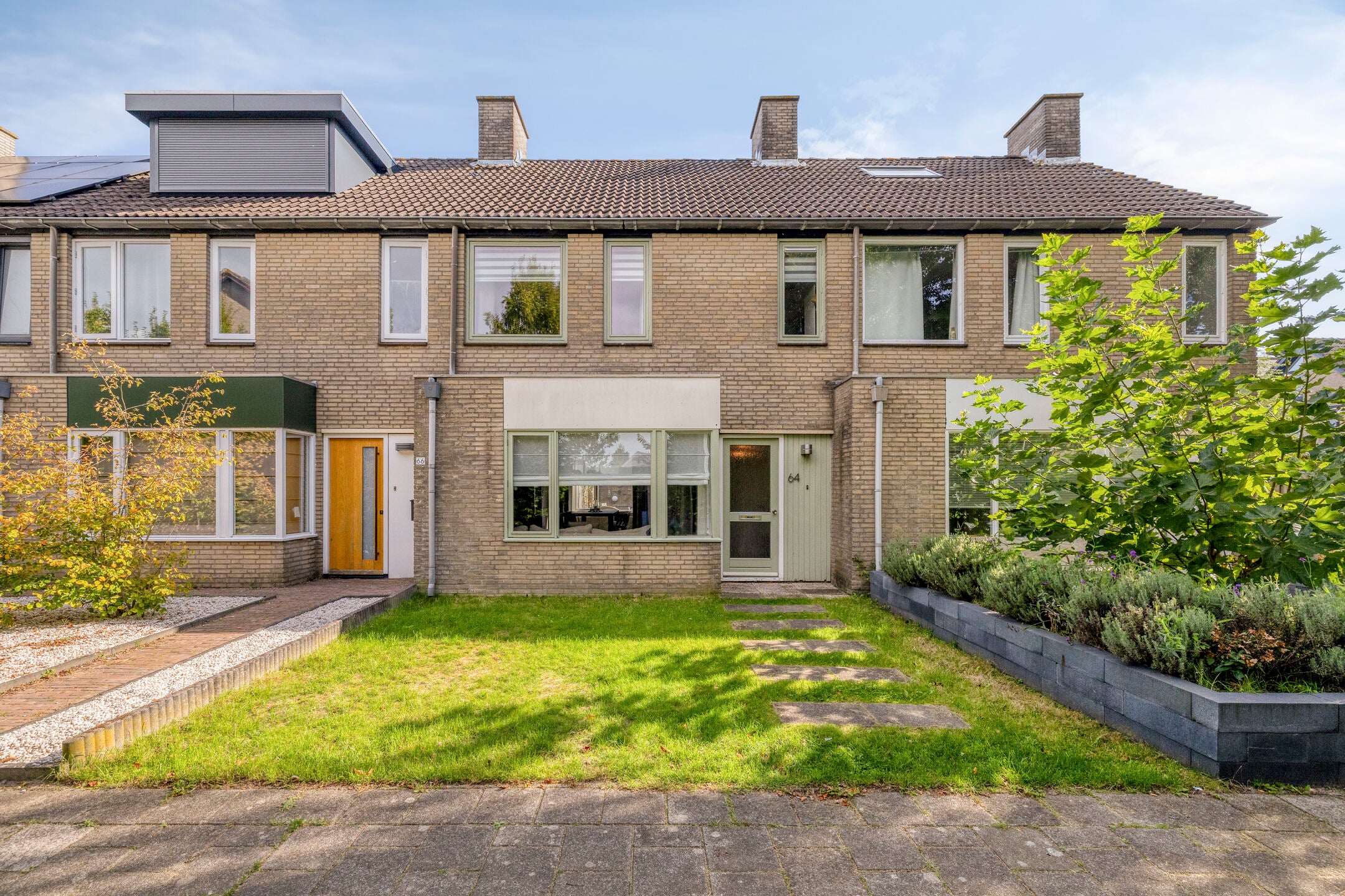 Tussenwoning te koop: Spinetstraat 64, Etten-Leur