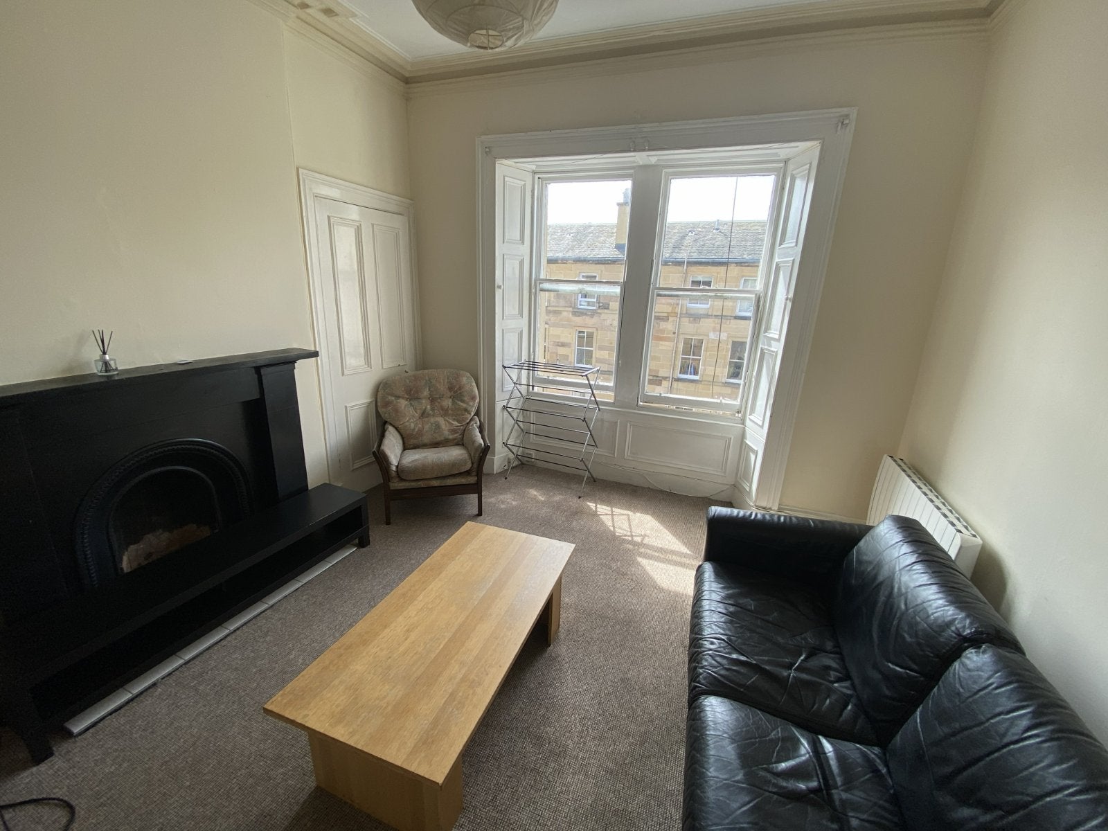 Flat Lauriston Gardens in City of Edinburgh