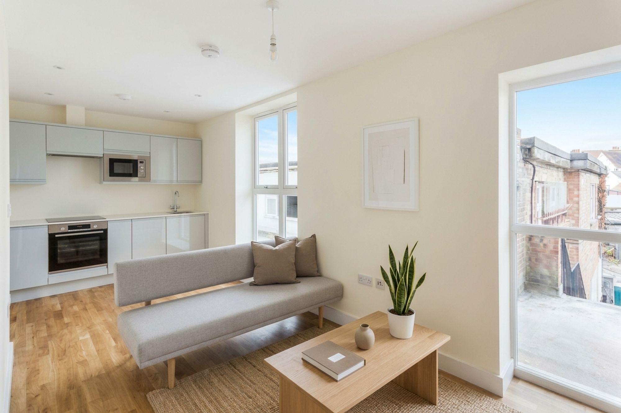 Flat Accommodation Road in Elmbridge