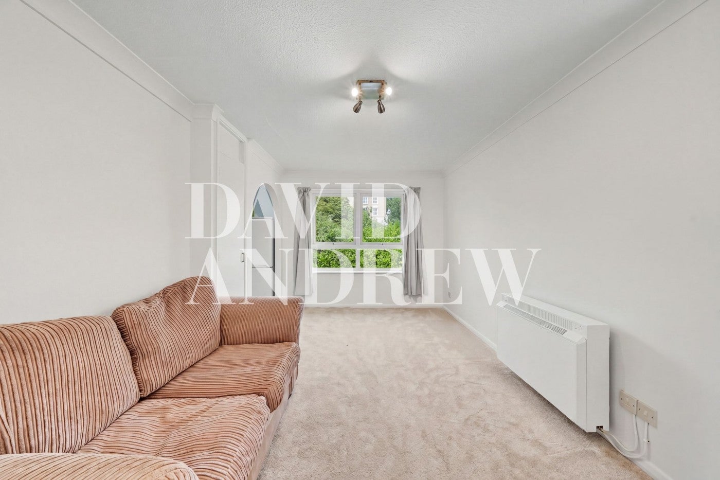 Flat Wedmore Gardens in Greater London