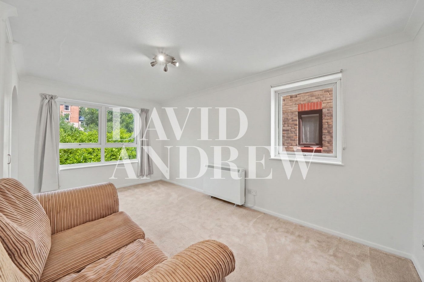 Flat Wedmore Gardens in Greater London