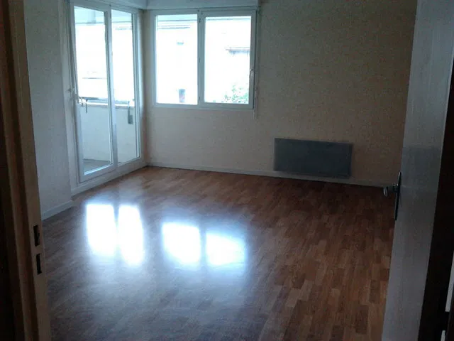 Room Rue du Capitaine Pougnon in Tours