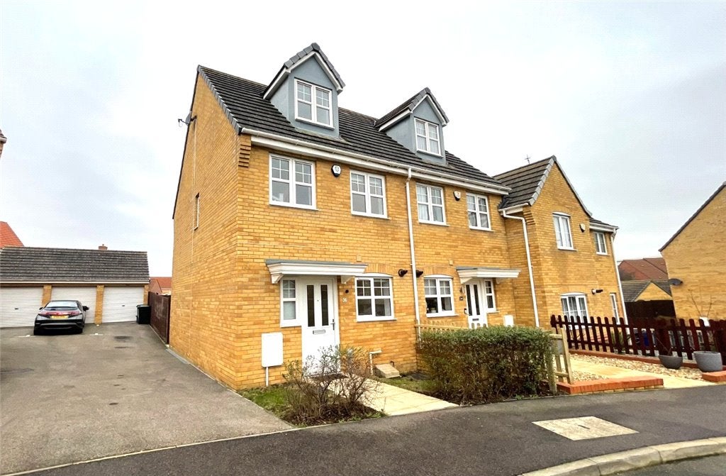 House Steeple Way in Rushden