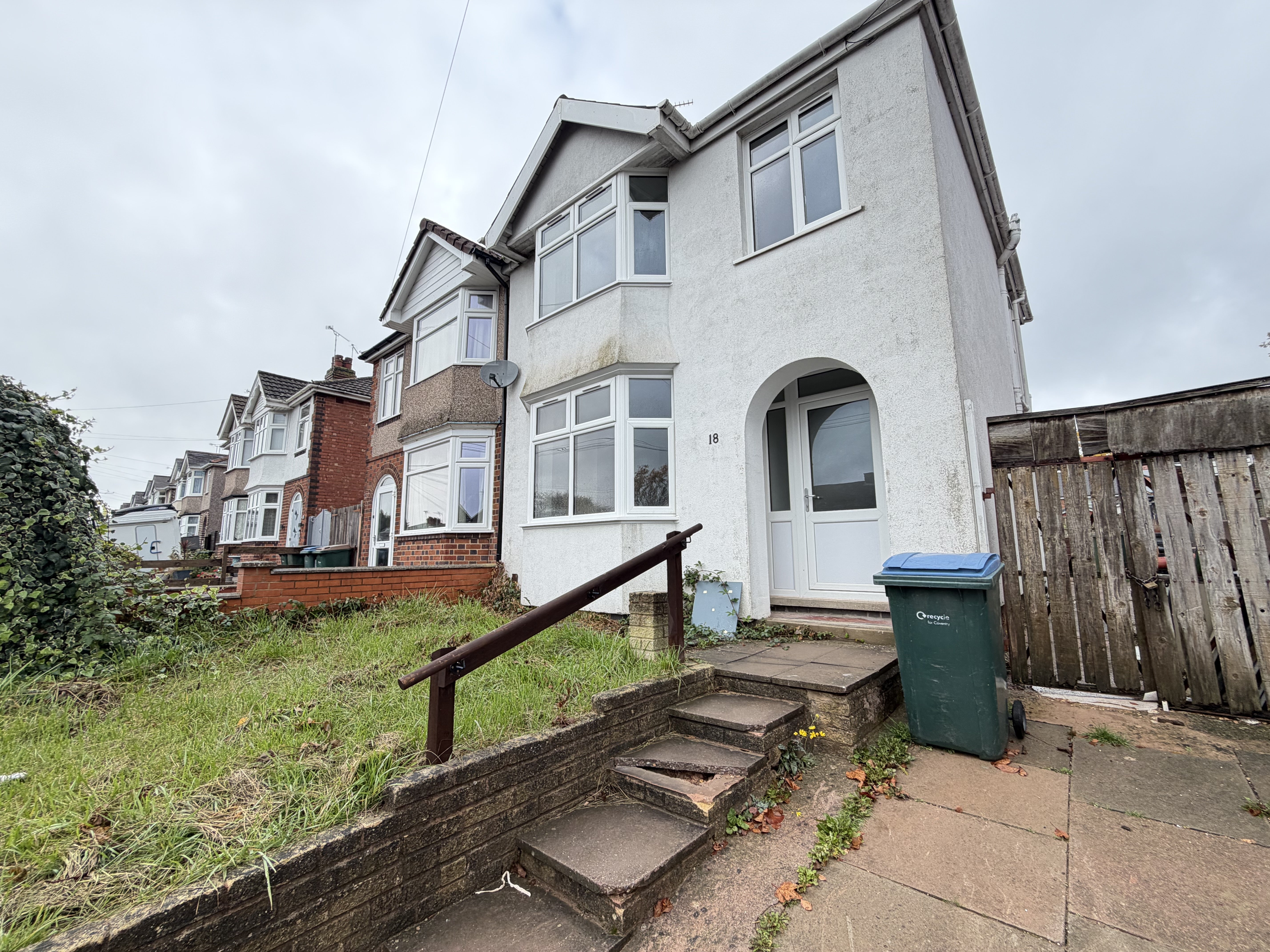 House Roland Avenue in Coventry
