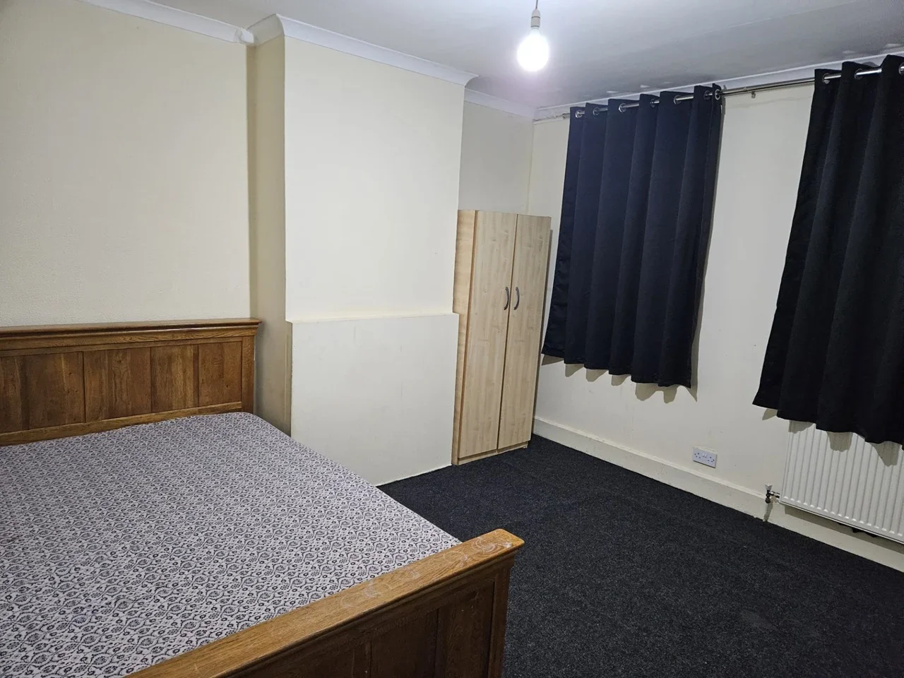 Room Longbridge Road in Greater London