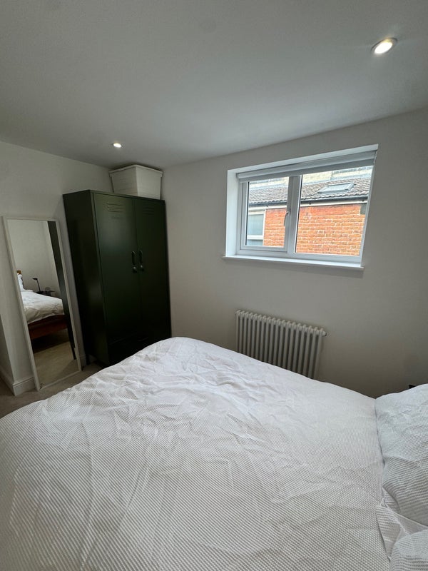 Room Fenham Road in Greater London