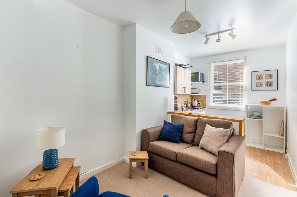Flat Daventry Street in City of Westminster