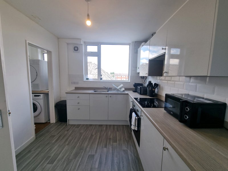 Flat Gainsborough Square in Bristol