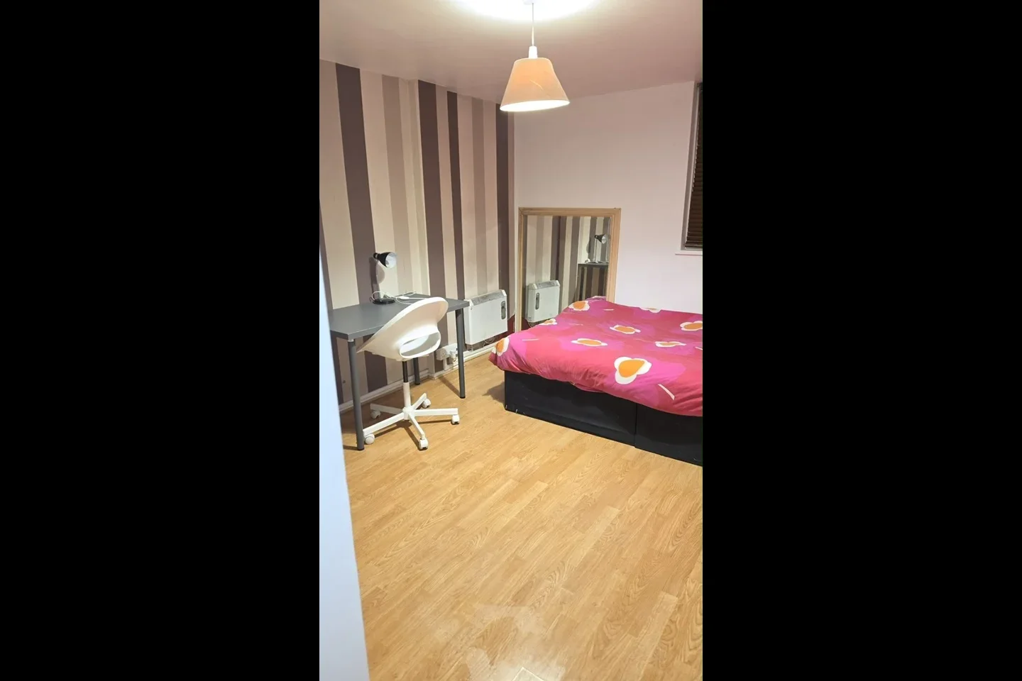 Flat Westwell Close in London