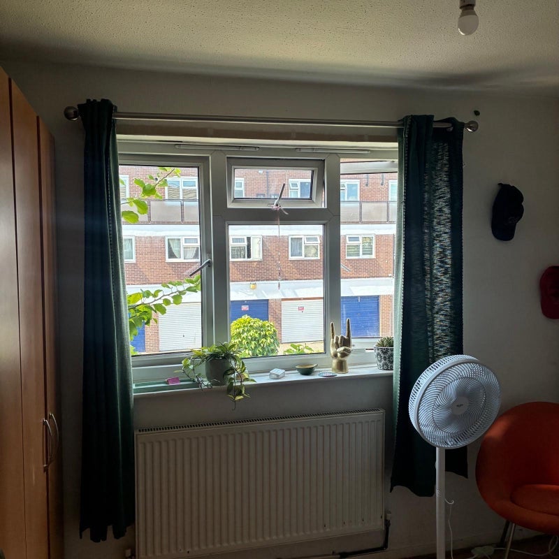 Room Brierly Gardens in Greater London