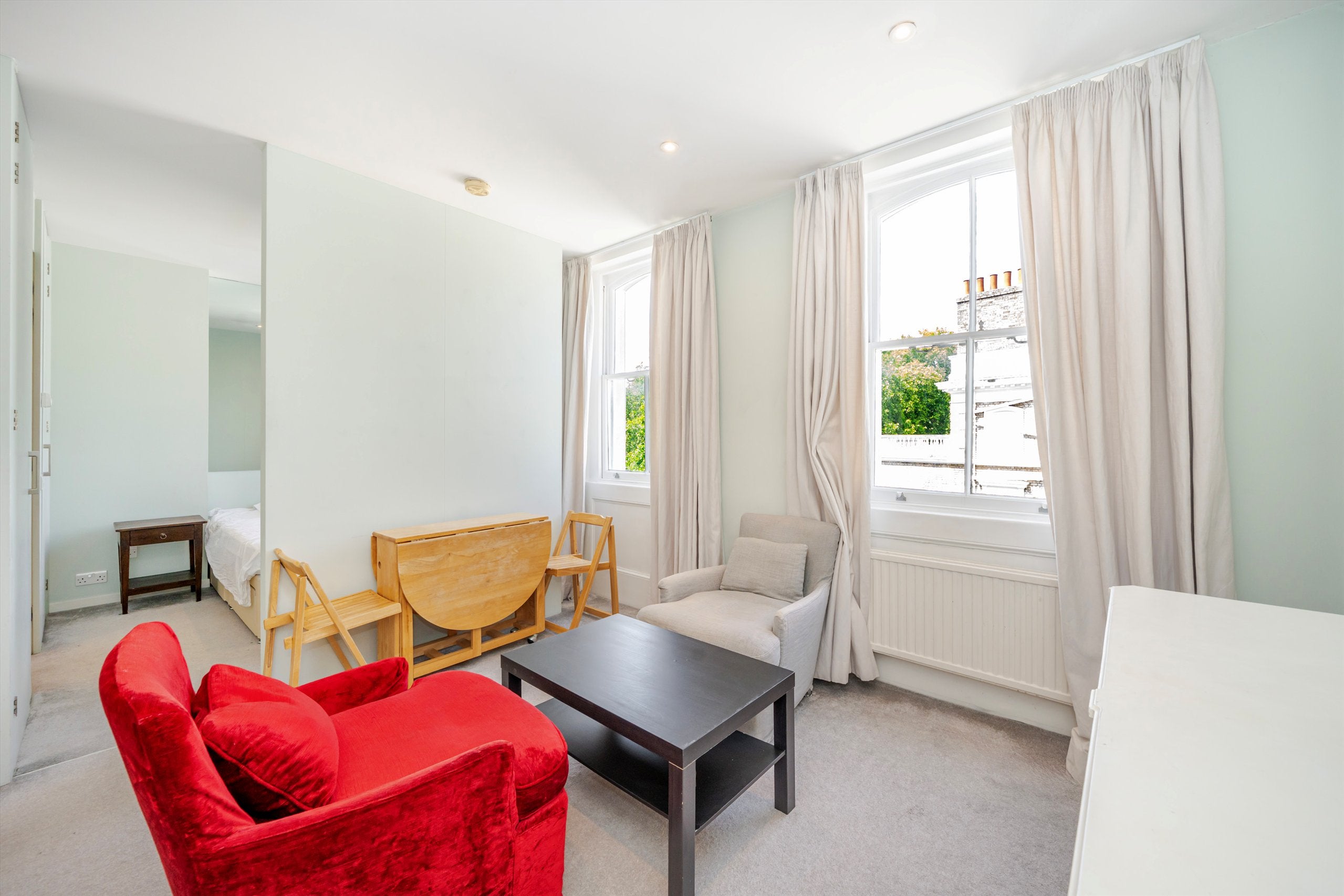 Flat Ensor Mews in Greater London