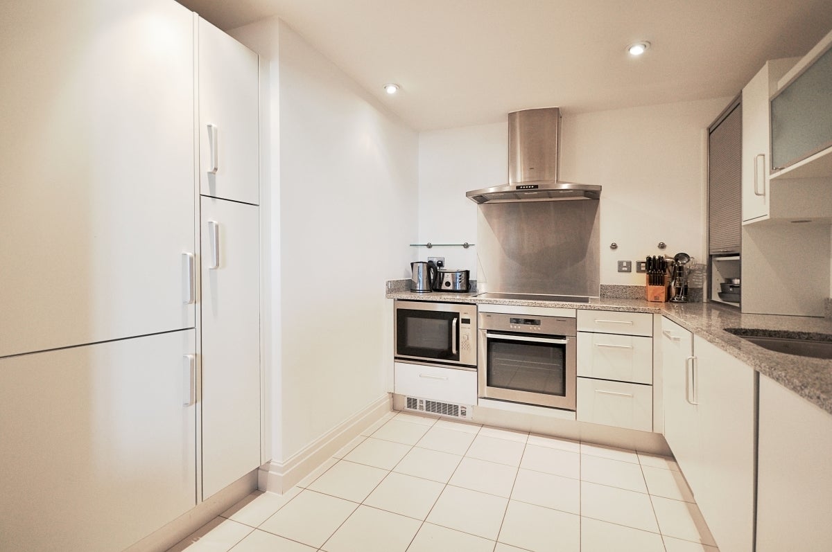 Flat Sheldon Square in City of Westminster