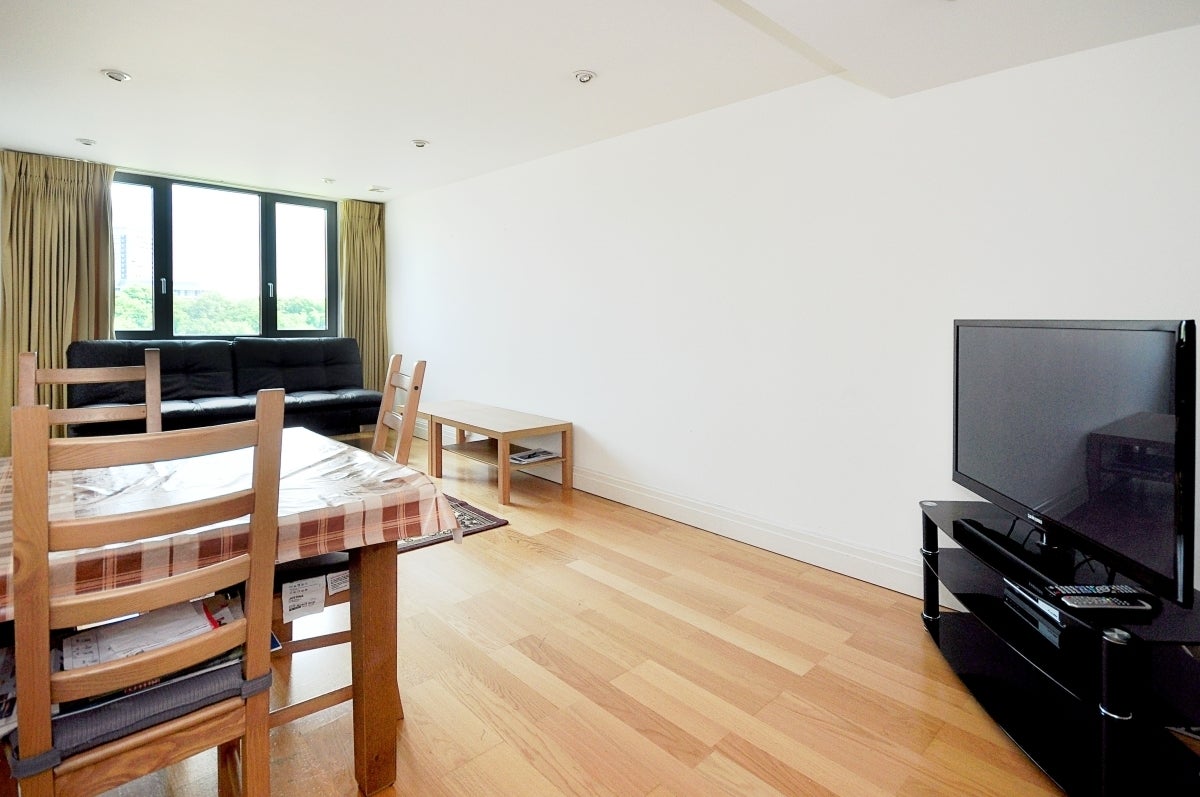 Flat Sheldon Square in City of Westminster