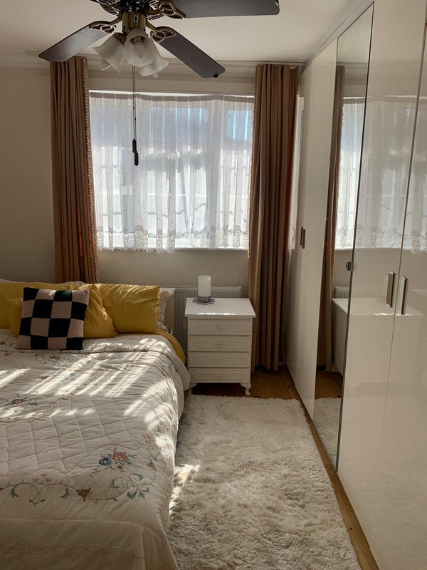 Room Whitehouse Way in Greater London