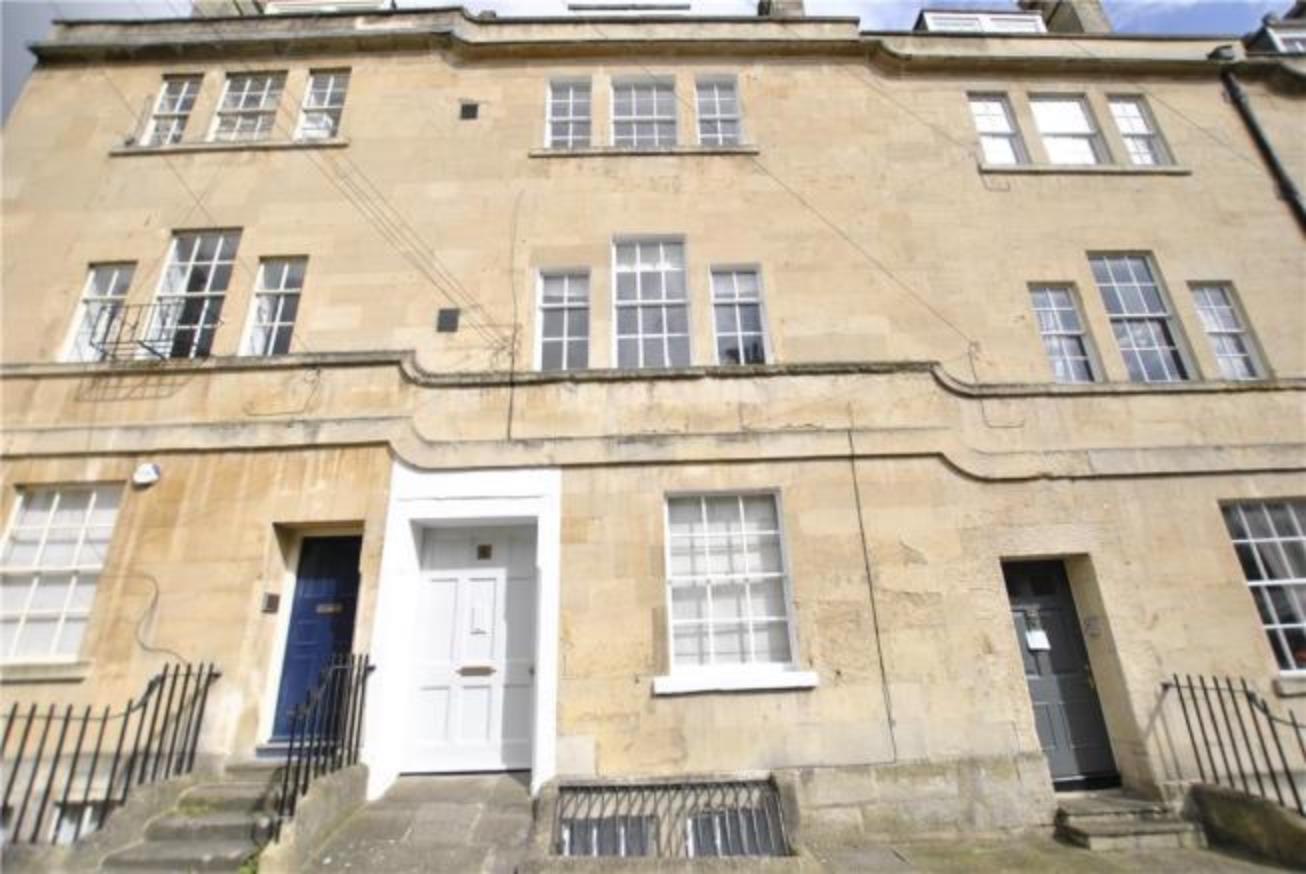 Flat Barton Buildings in Bath