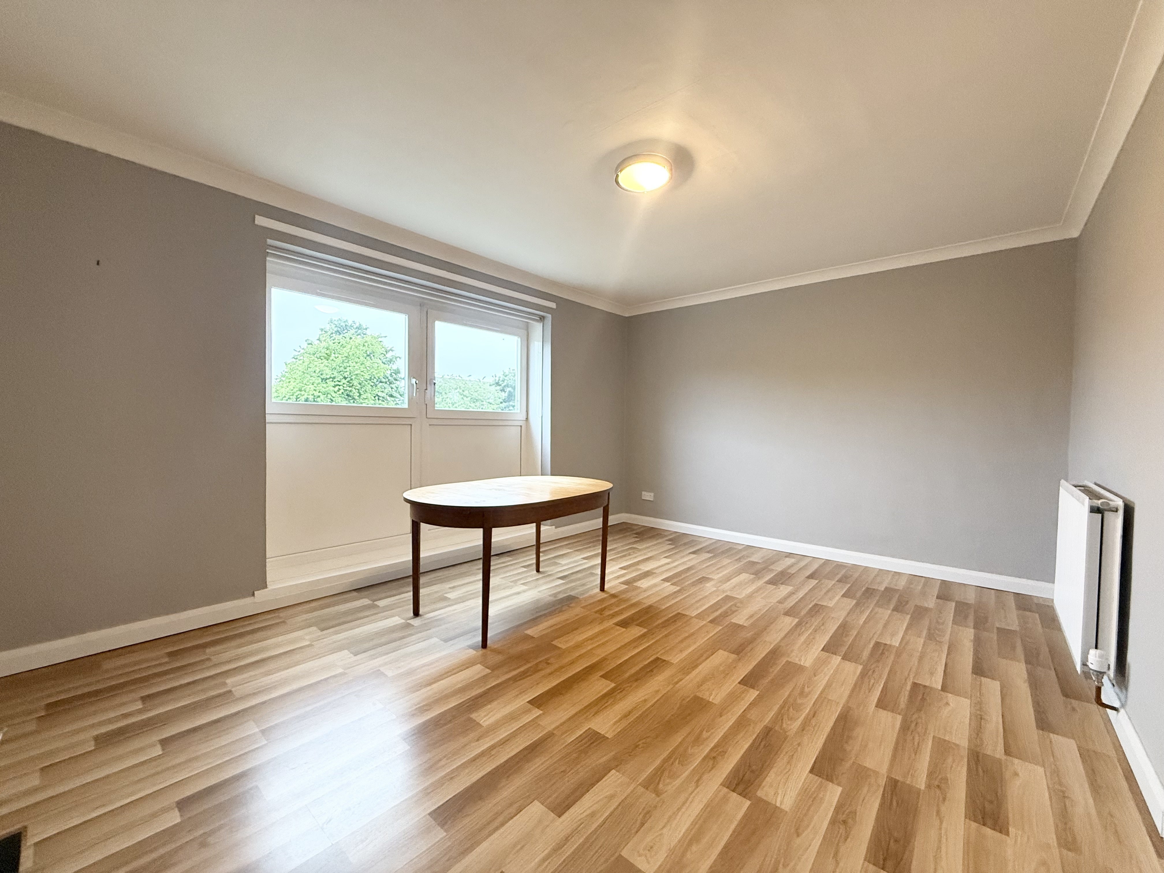Flat Glenmore Avenue in Glasgow
