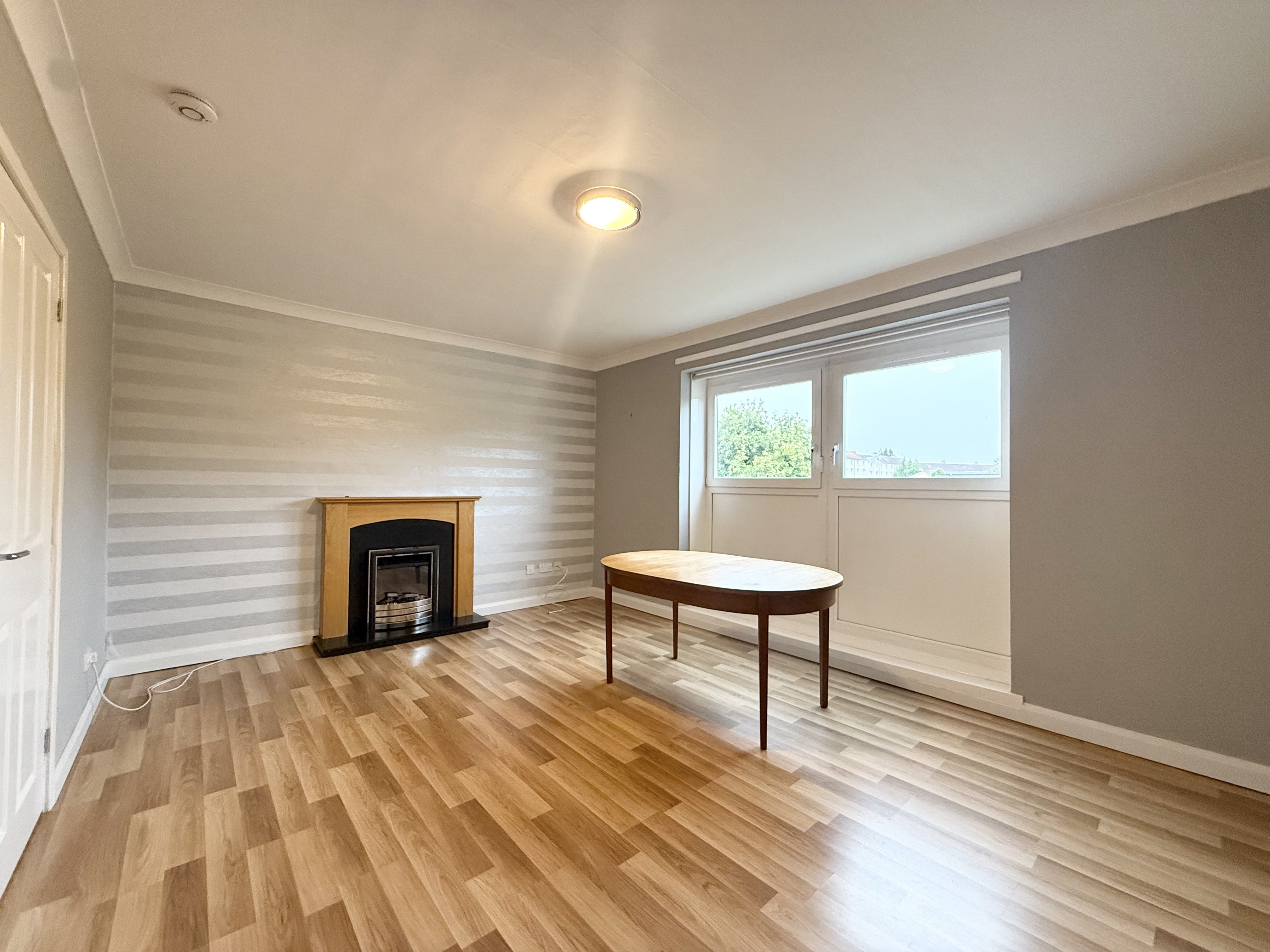 Flat Glenmore Avenue in Glasgow