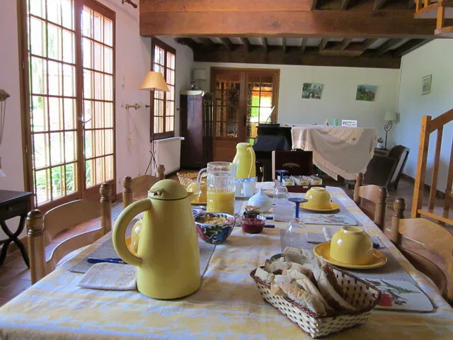 Room Route de la Barre in Mesnil-en-Ouche