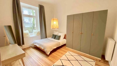 Zimmer Detlev-Bremer-Straße in Hamburg