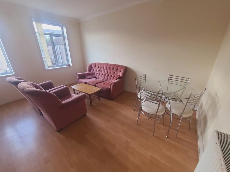 Room Sighthill Drive in City of Edinburgh
