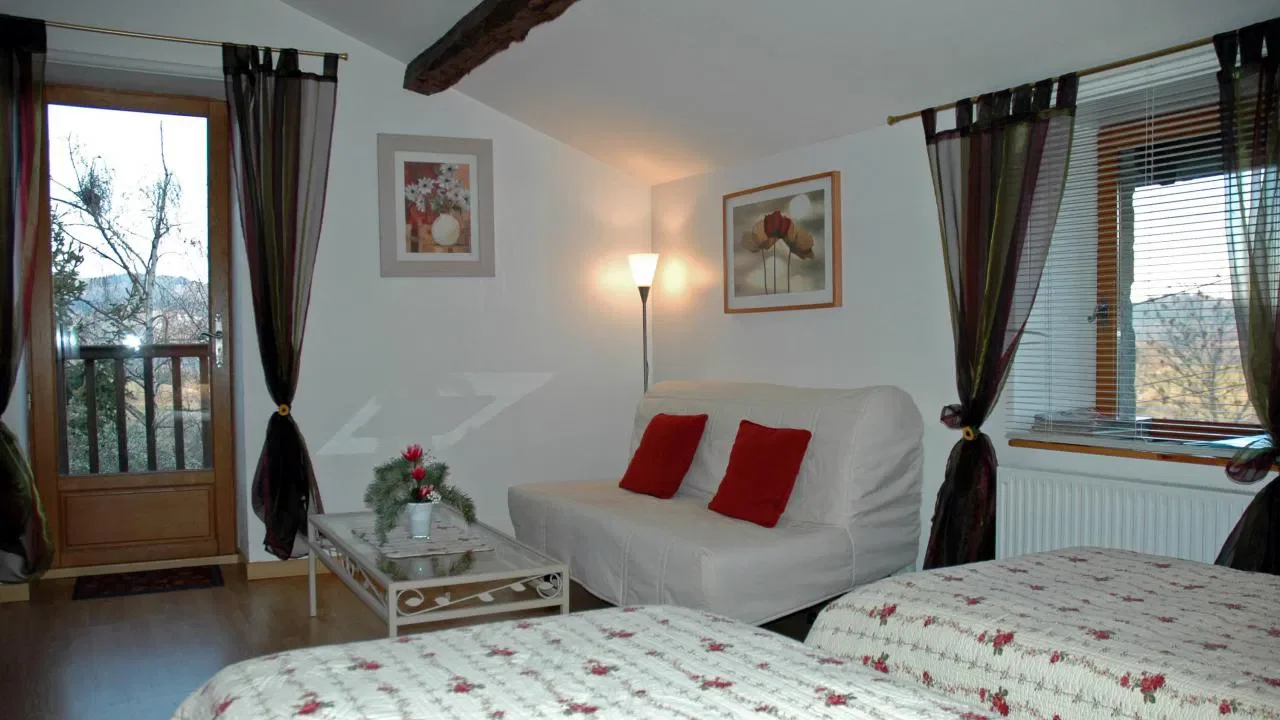 Maison Chemin du Gouby à Villechenève