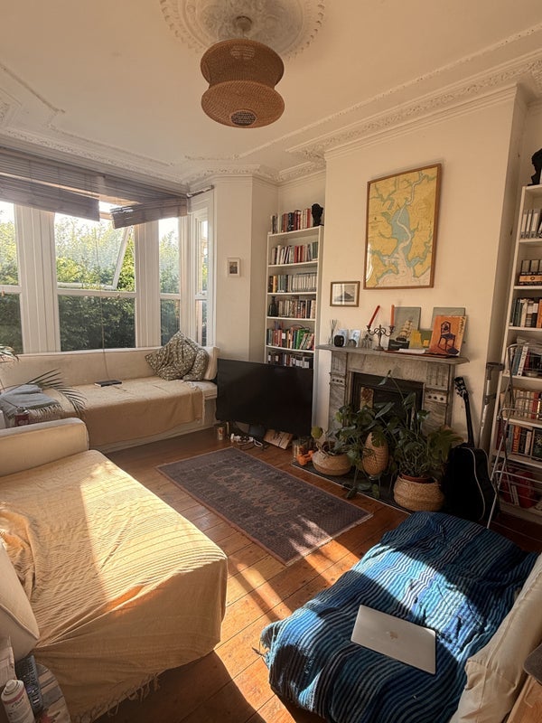 Room Cleveland Park Avenue in Greater London