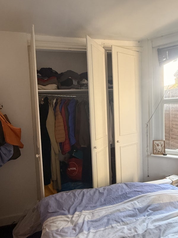 Room Cleveland Park Avenue in Greater London