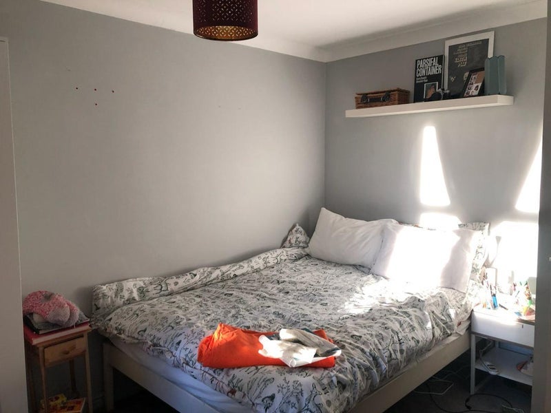 Room Wetherell Road in Greater London
