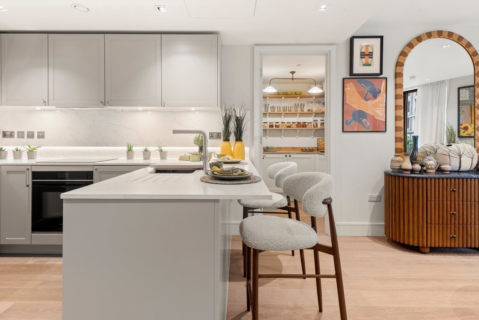 Flat Harrow Road in City of Westminster