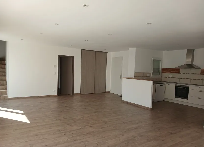 Appartement Rue Raymond Jean à L'Houmeau