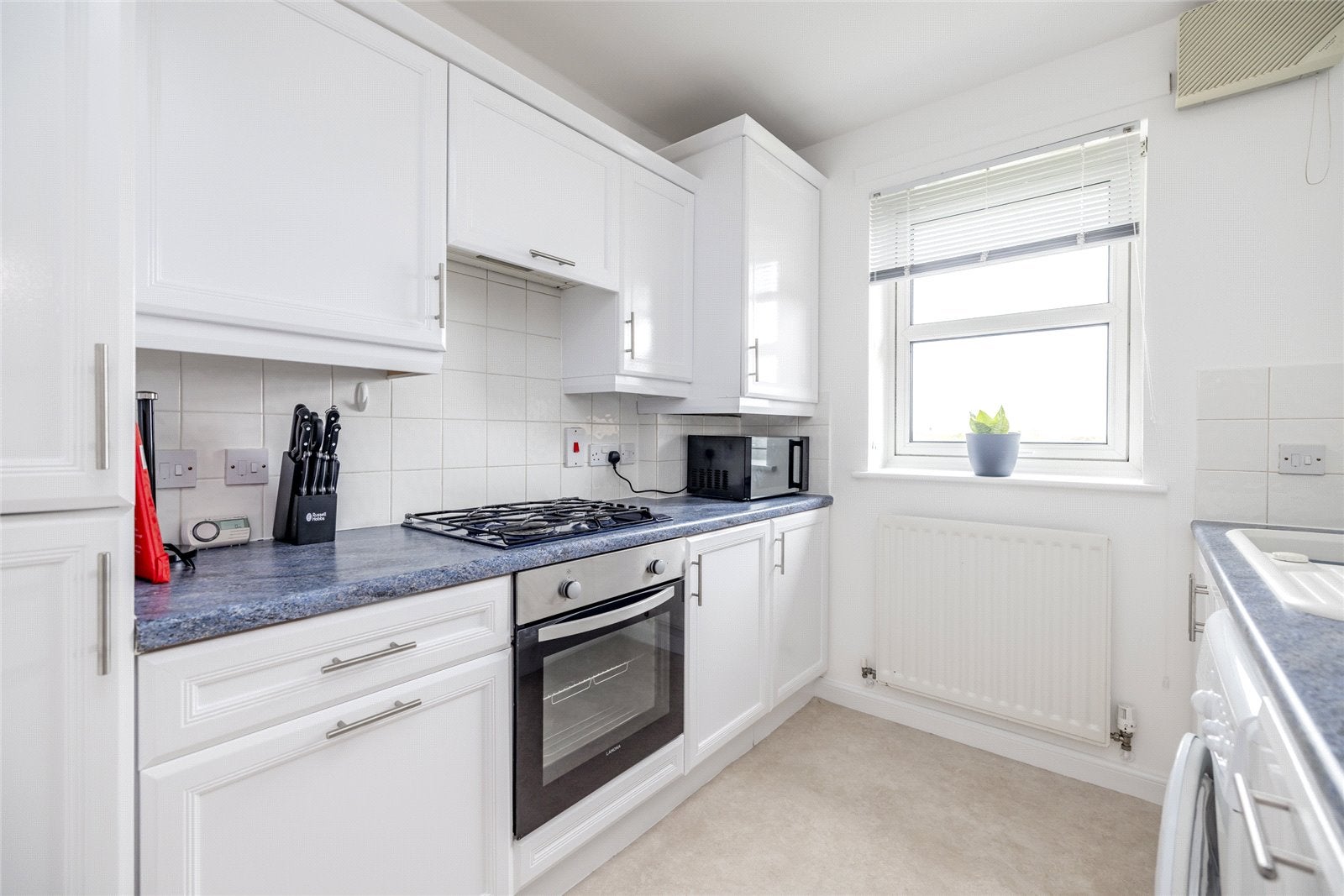 Flat Ashgrove Avenue in Aberdeen City