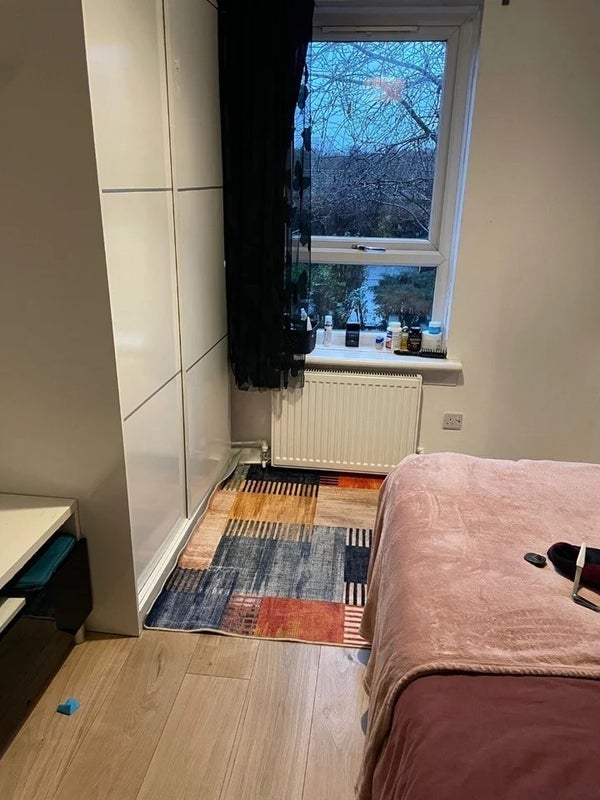 Room Budhill Avenue in Glasgow